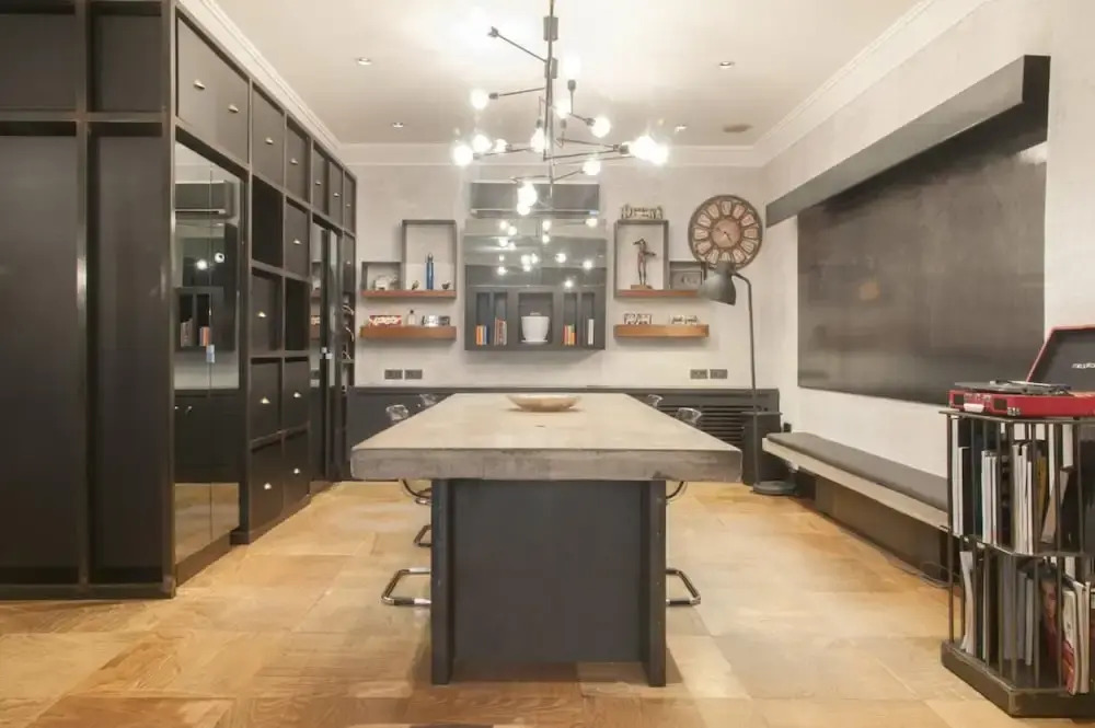 Charming Flat 450 m to City s Mall in Tesvikiye