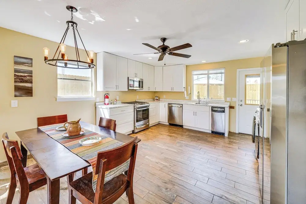 Sunny San Antonio Home Near Downtown: Pets Welcome