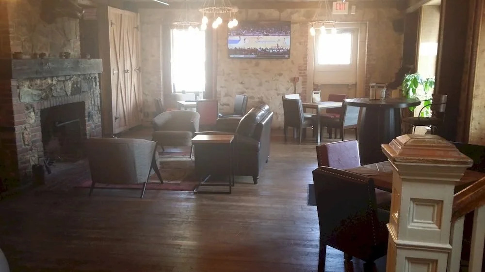 Gold Hill Hotel
