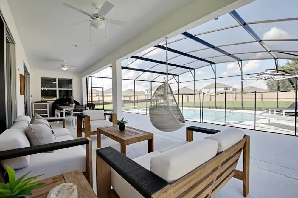 Comfortable and Modern Home With Private Pool Near Disney