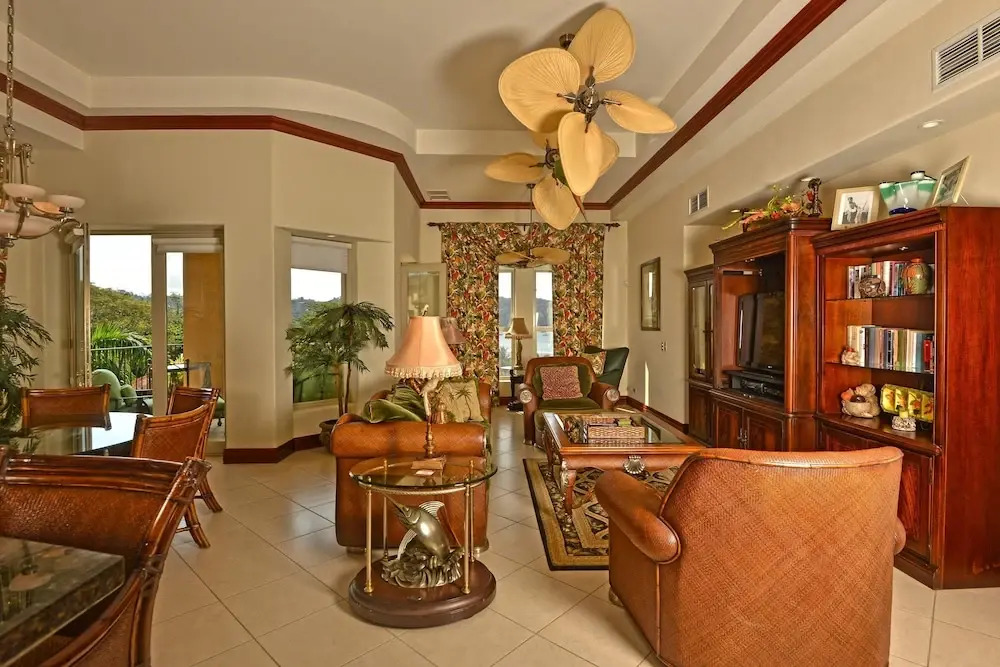 Bella Vista 4B - 3 bdr -3 1 2 Bath Ocean View