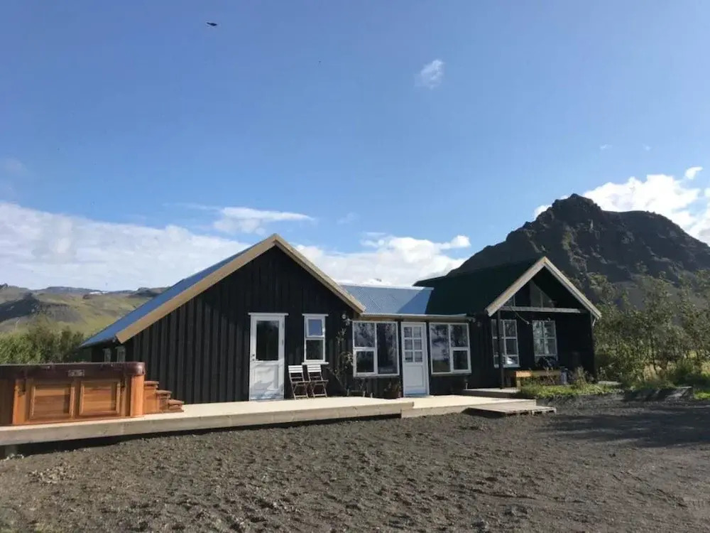 Grund Cabin