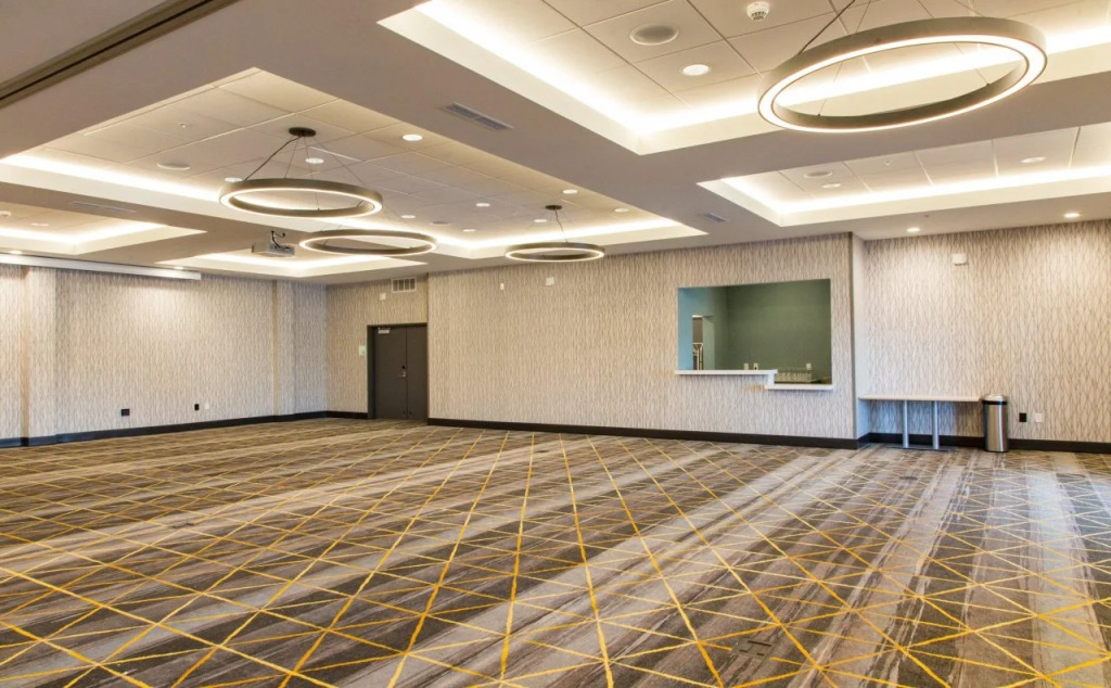 Holiday Inn Hotel & Suites - Mount Pleasant by IHG