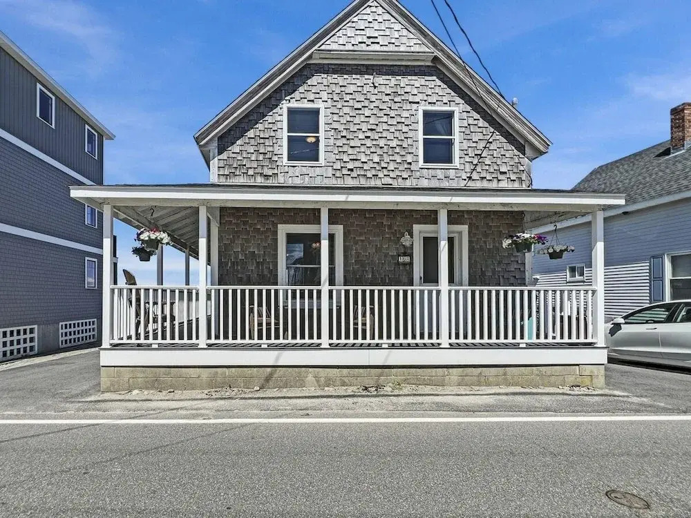 Sea Esta in Wells With 4 Bedrooms and 1 Bathrooms