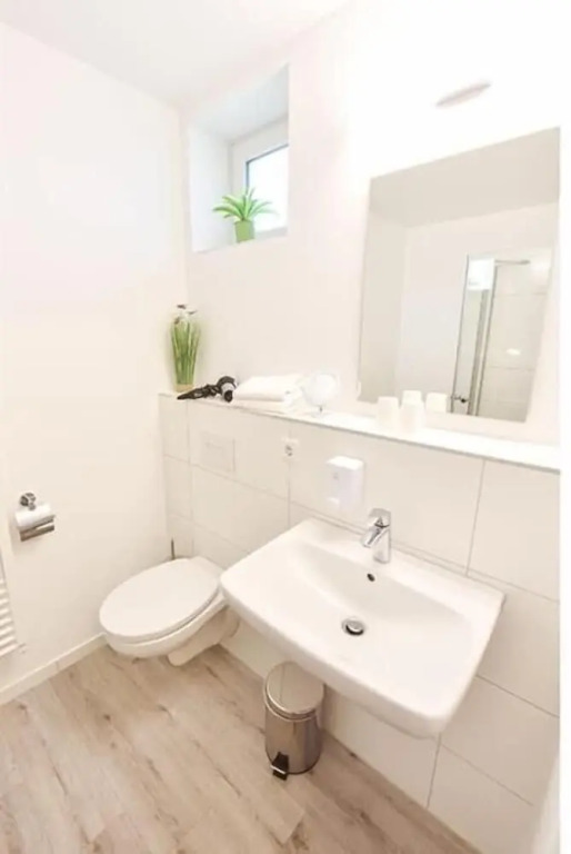 PRIMA Inn HOTEL & HOF NEURUPPIN - digitales & rezeptionsloses Motel