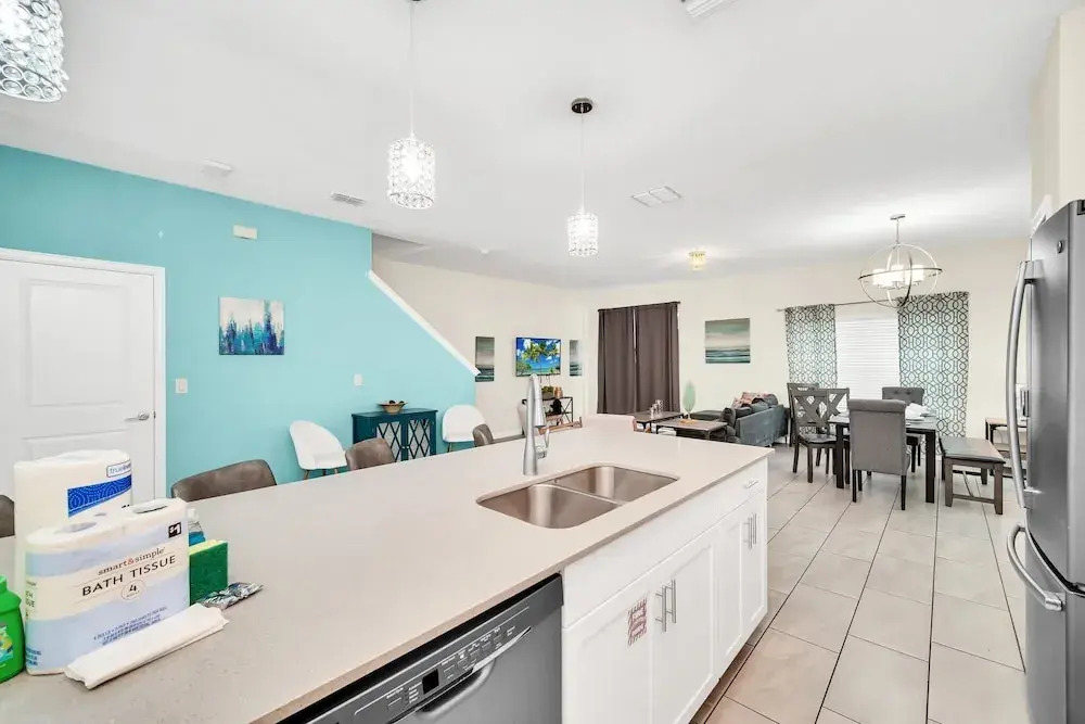 780pb Luxury 5Bd Home