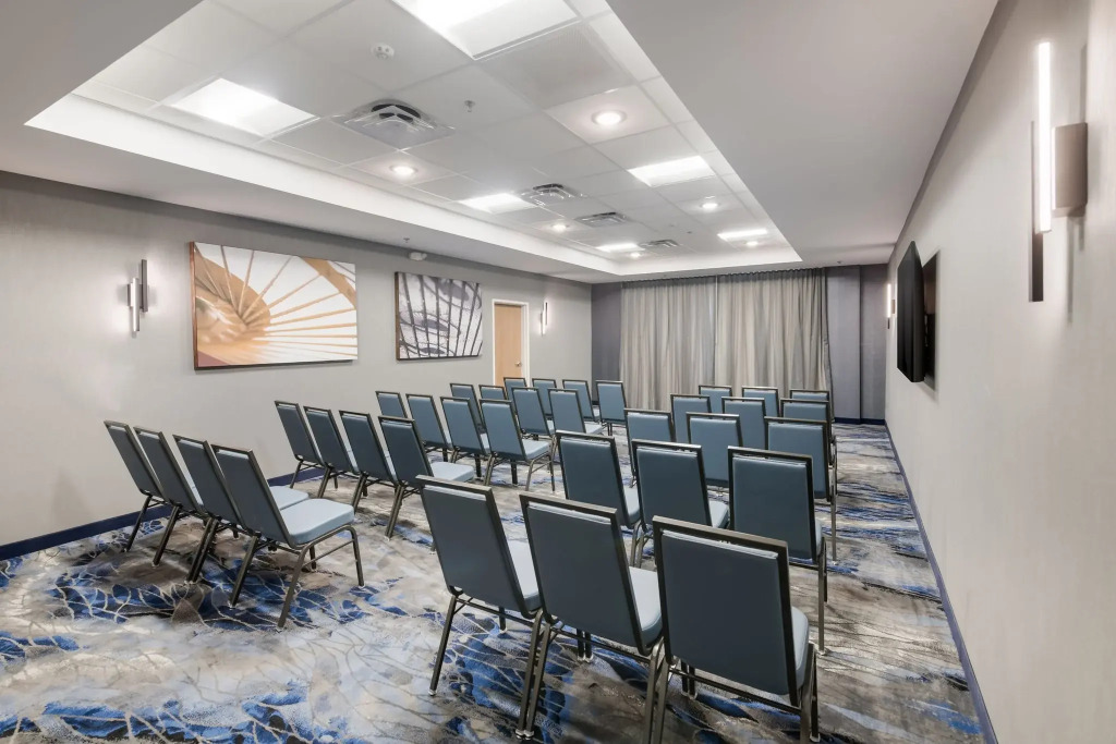 Fairfield by Marriott Inn & Suites Virginia Beach Town Center