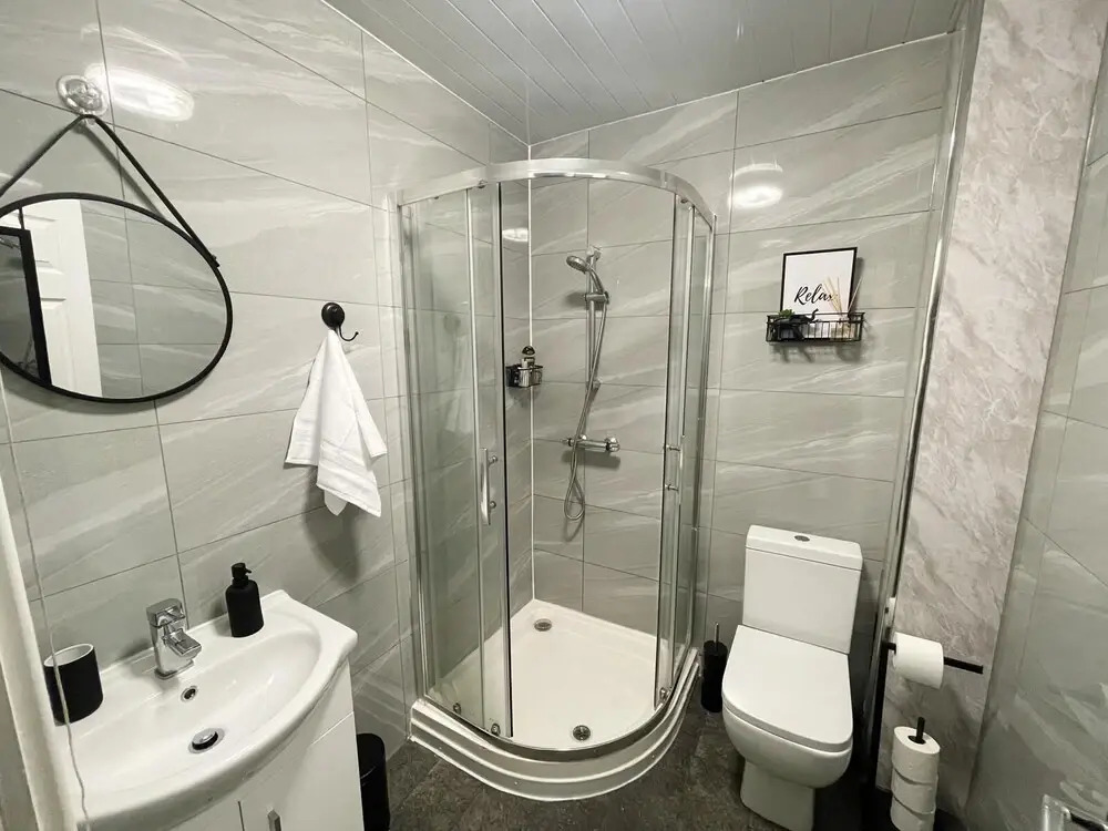 Flat 2 Hagley Road