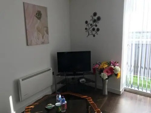 Executive 2 bedroom heart of BBC Media City