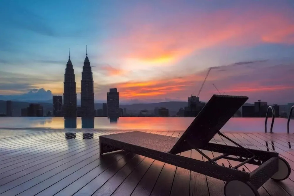 Cozy Studio With Gorgeous Infinity Pool Views