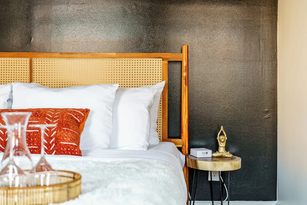 Jungle House Boutique Residences – Downtown Columbus & Short North