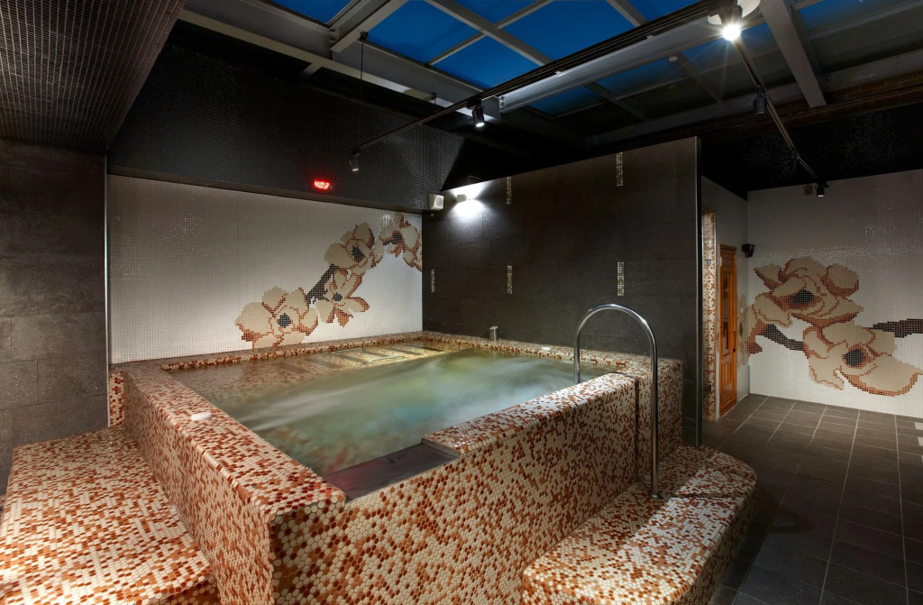 The HO Hotel