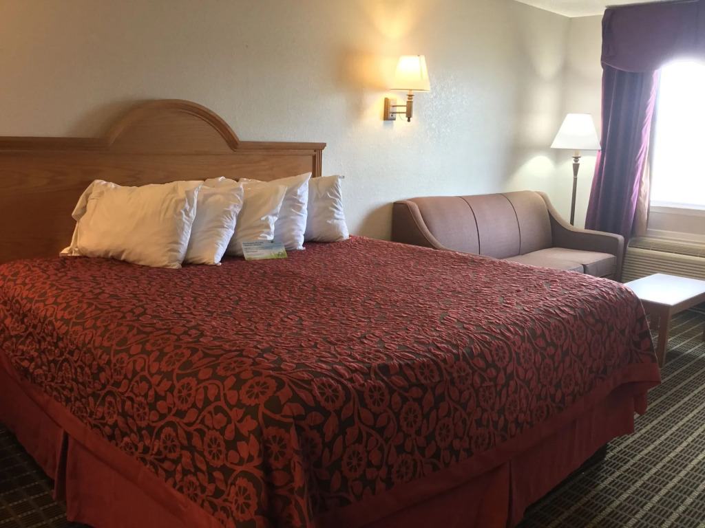 Days Inn by Wyndham San Antonio Interstate Hwy 35 North