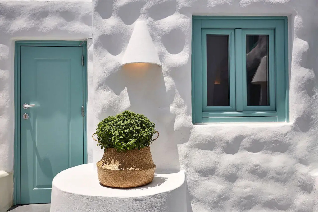Valsamo Suites