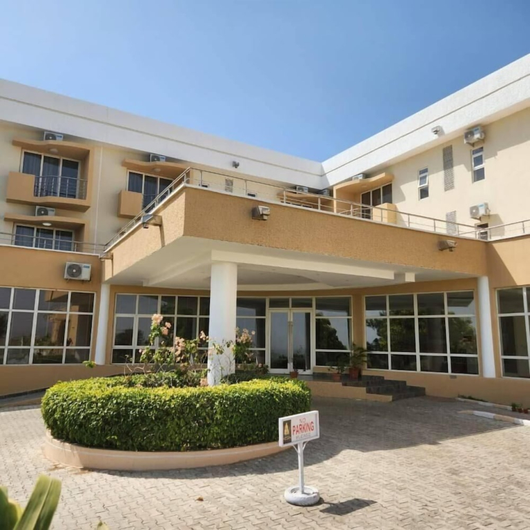 Golden Alpine Hotel & Resort