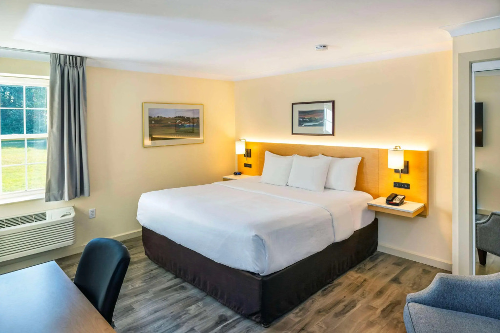 Quality Inn & Suites Garden of the Gulf