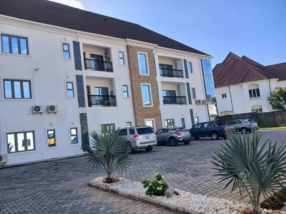 1 Oak Apartments Guzape