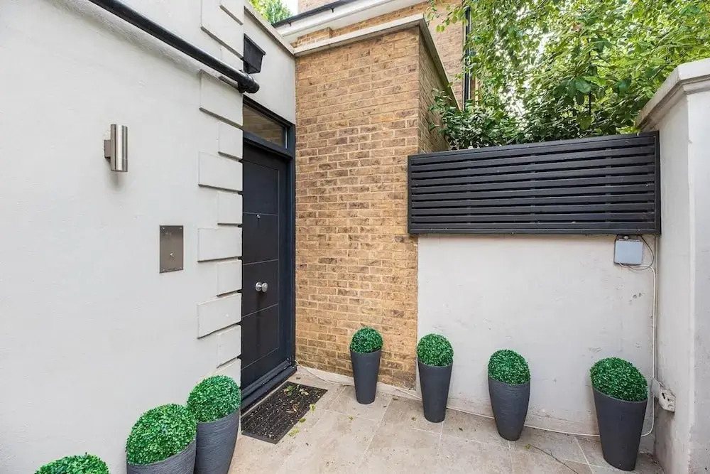 Spacious 4BR Victorian Estate in Kensington