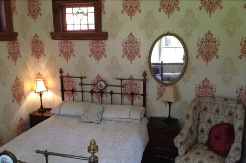 Pond Cottage