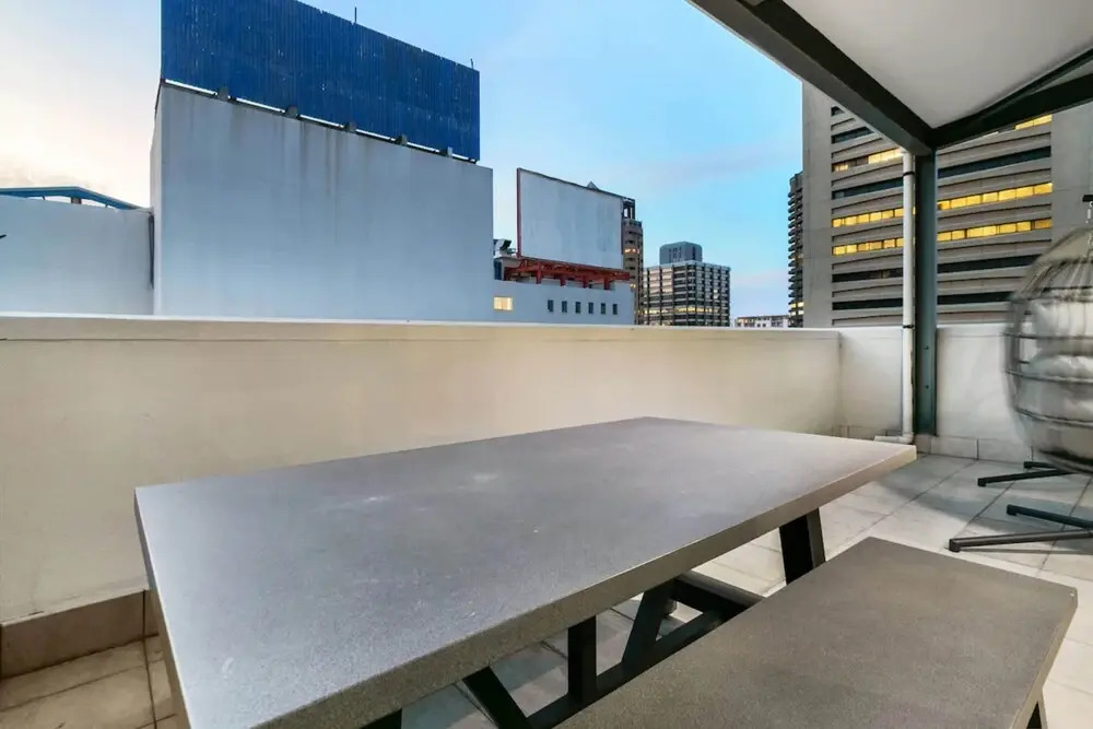 2 BD Penthouse in the Heart of the Mother City