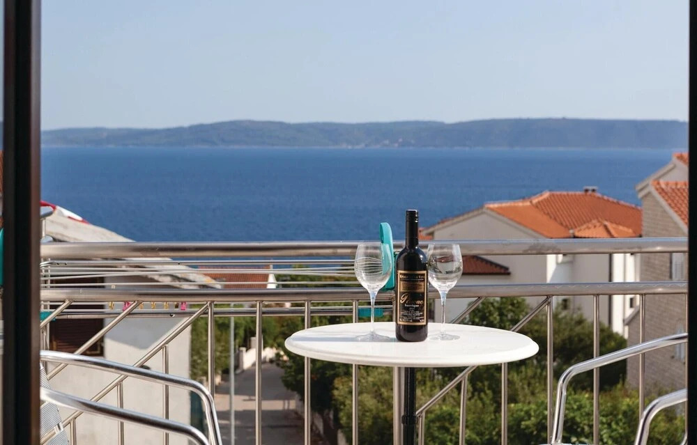 Beautiful Home in Okrug Gornji With Wifi and 1 Bedrooms