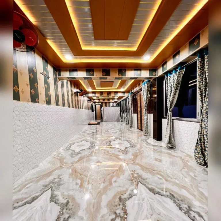 Hotel Raghunandan Inn