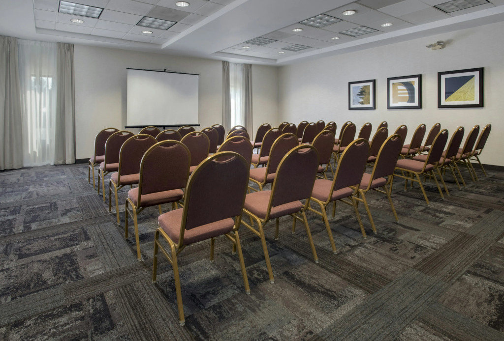 Hampton Inn Boston Logan Airport