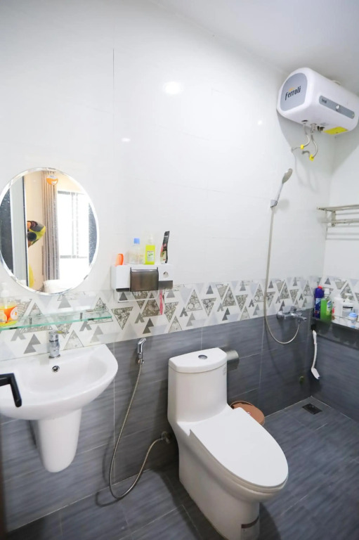 KenPi Homestay - NGUYÊN CĂN 4 phòng ngủ, đậu nhiều ô tô