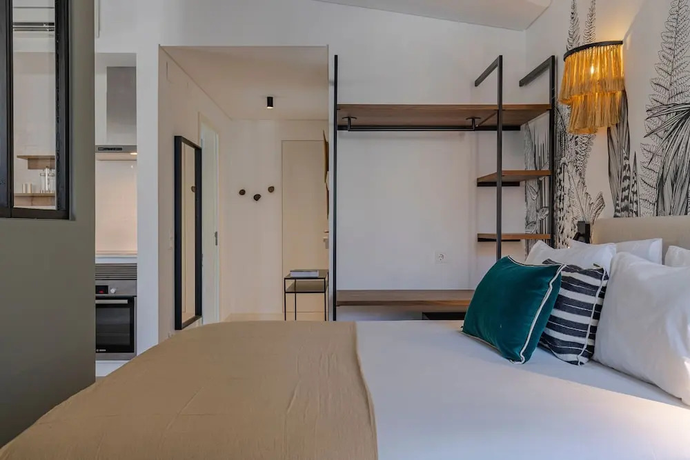 Ando Living - Augusta House