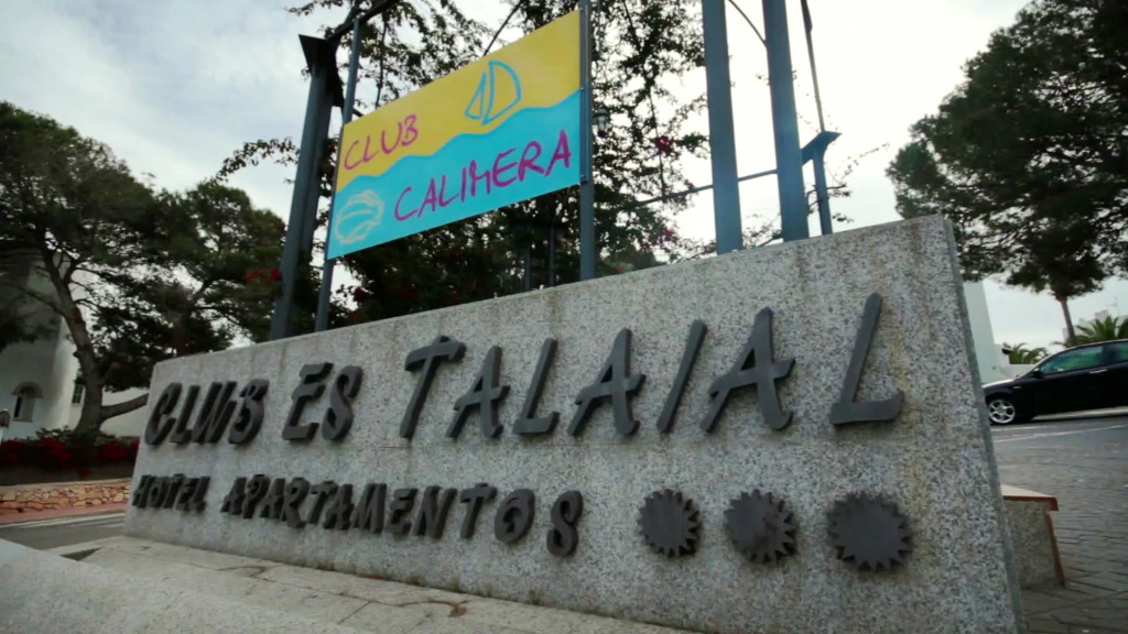 Отель Club Es Talaial