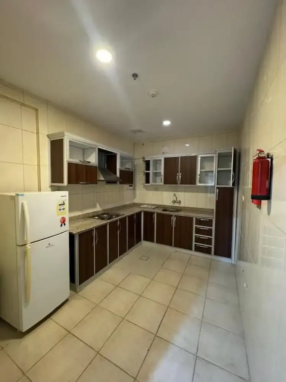 Al Thanaa Al Raqi Serviced Apartments