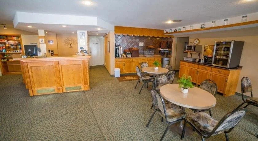 Woodland Inn Meadow Lake