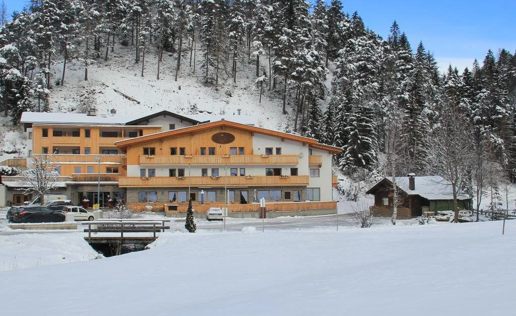 Hotel Family Alm Tirol
