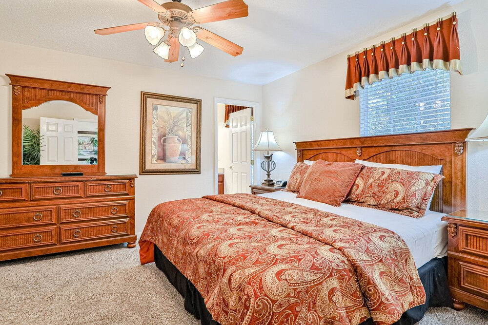 Spacious and Inviting Home With Private Pool, Central AC, and Washer/dryer