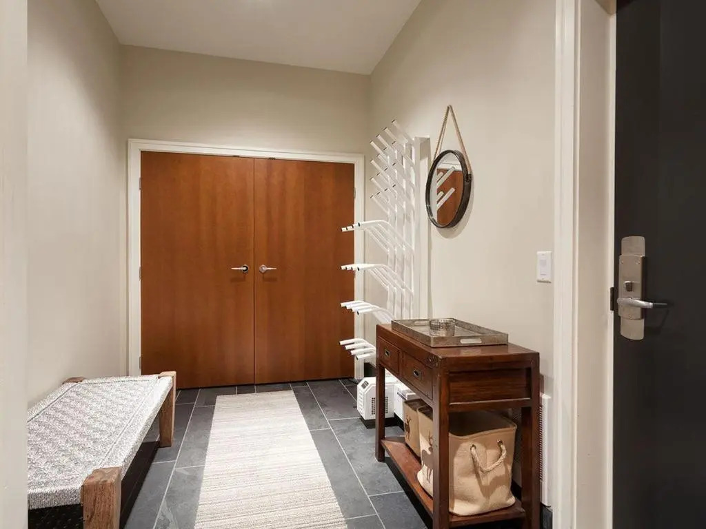 West Coast Alpine Contemporary 4 Bedroom Townhome with Private Hot Tub 35