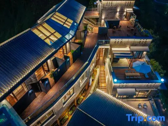 SFEEL Designer Hotel (Chongqing Nanbin Road Xiahaoli Store)