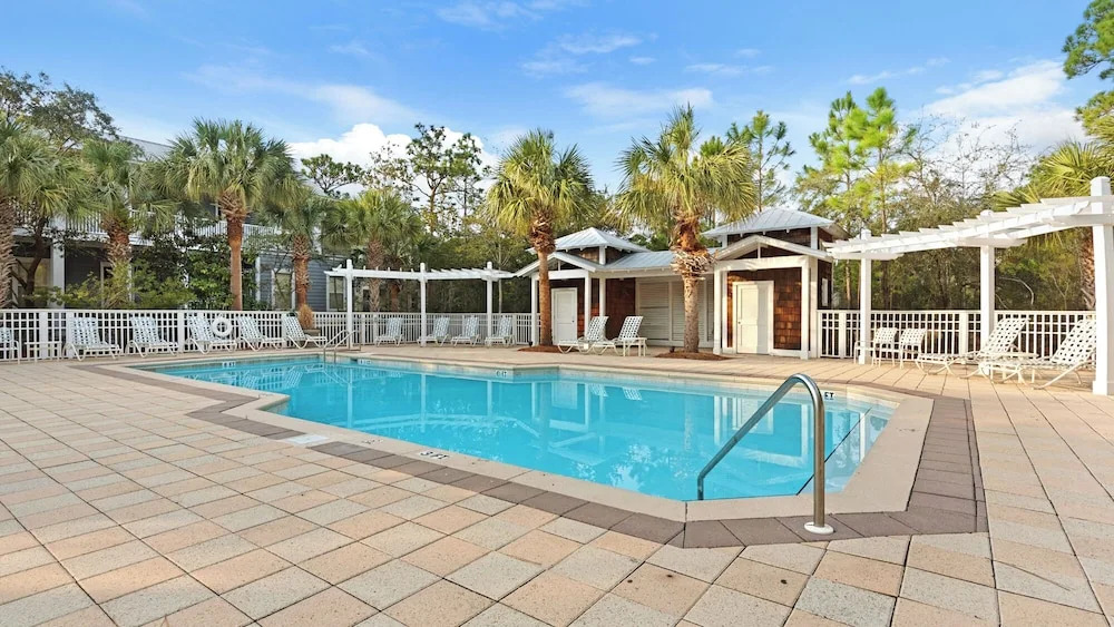 Close to the Beach & Close to the Pool