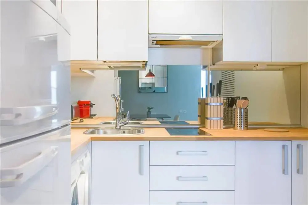 Colon 902 in Madrid With 1 Bedrooms and 1 Bathrooms