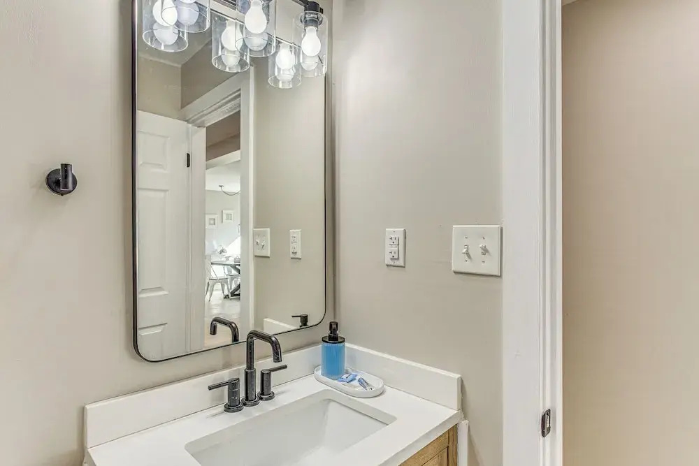 Walk to Ocean: Pool-view Condo in Myrtle Beach!