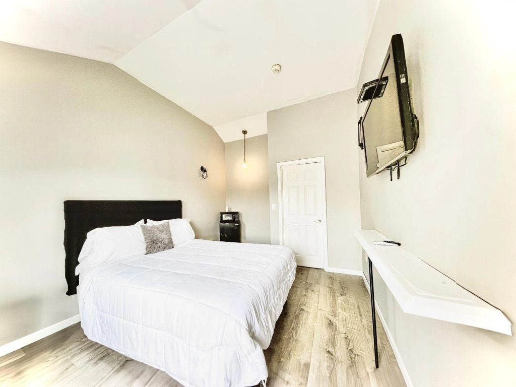 Penn Lodge Hotel & Suites Philadelphia - Bensalem