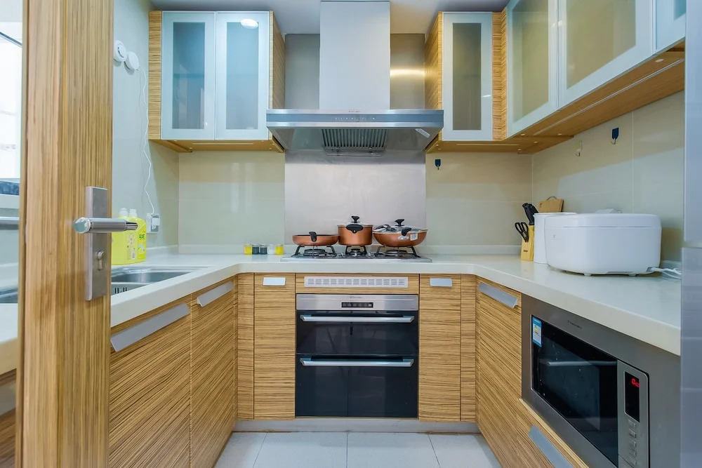 Locals Boutique Apartment Huafa Plaza 17