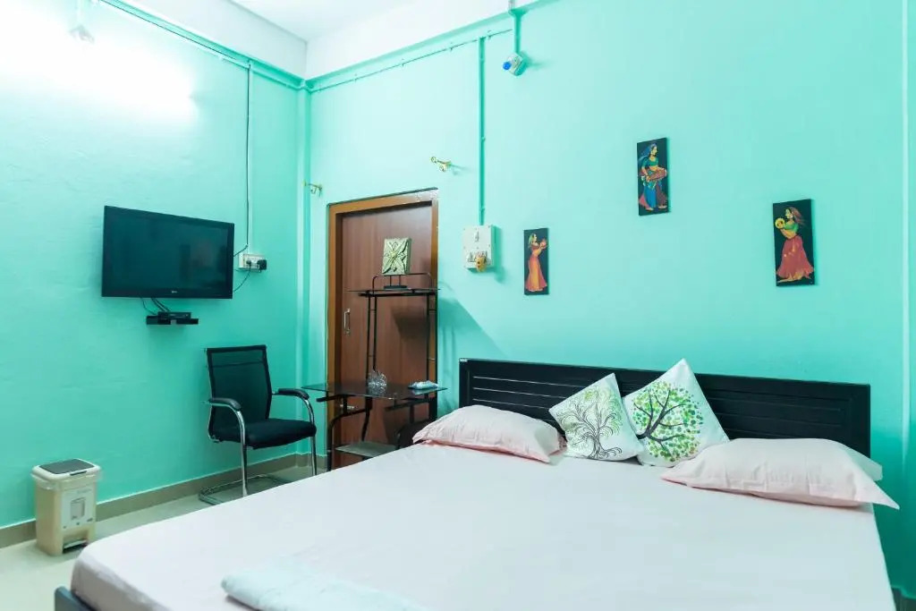 Trinayan Guest House