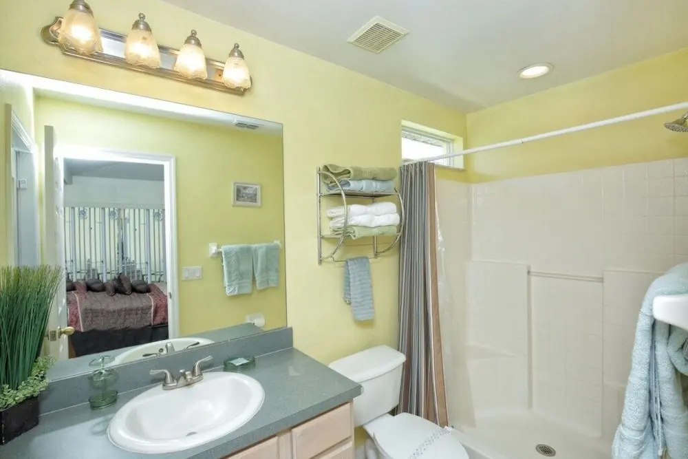 Pretty & Peaceful Golf Resort Gated Home w/ Pool