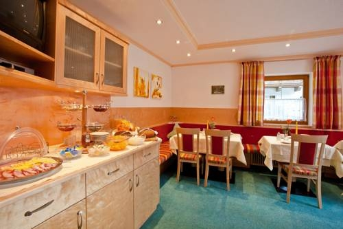 Pension Alpina Neustift