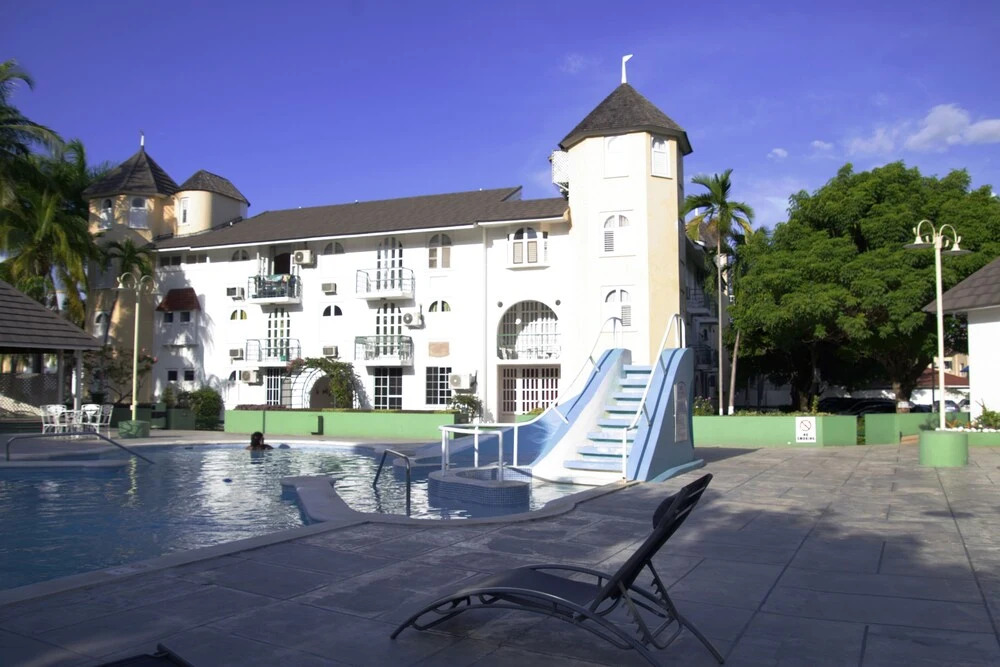 Ocho Rios Sandcastles Ocean View Fantastic Location Sleeps 4