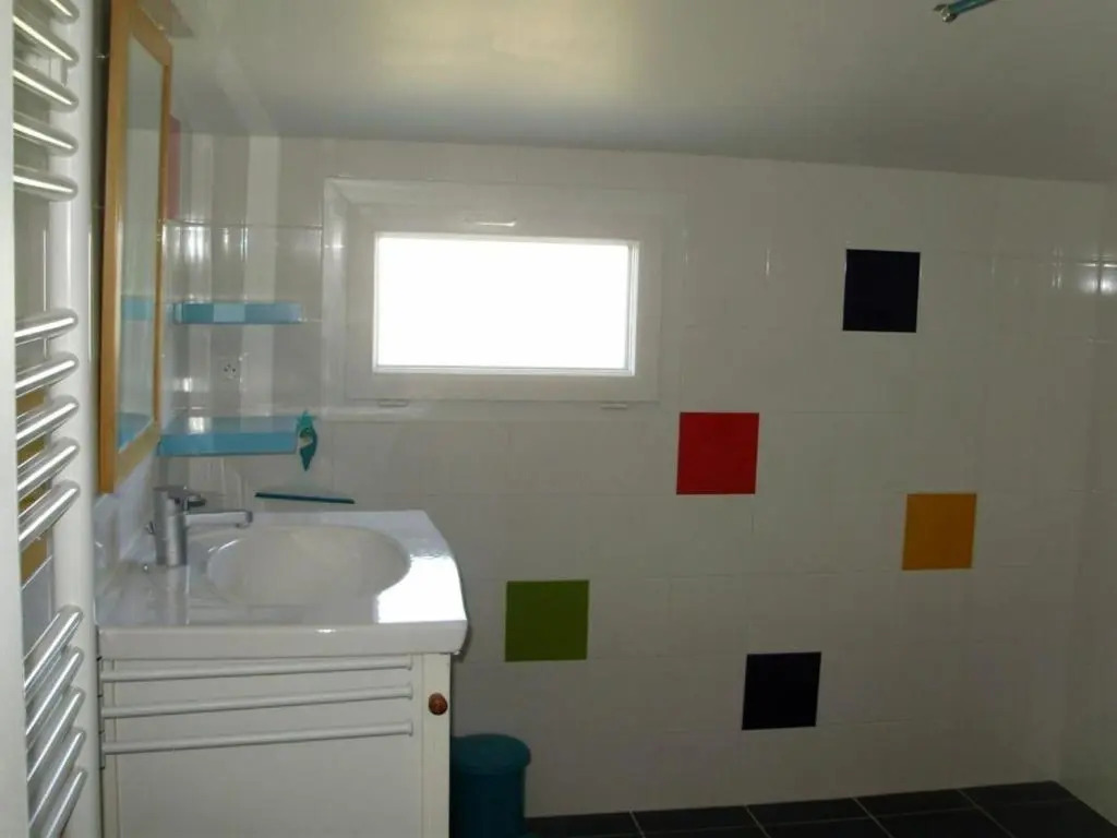 Charmant Gîte Rénové avec Jardin Privé, Cheminée et WiFi à Vairé, Vendée - FR-1-426-411