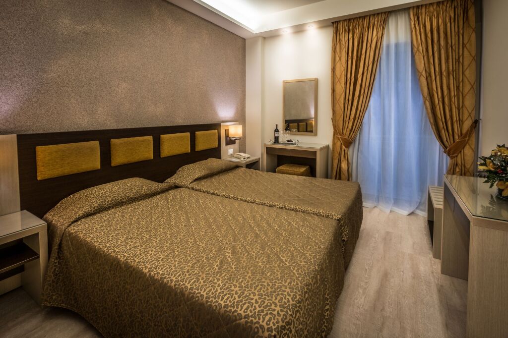 Rex Hotel
