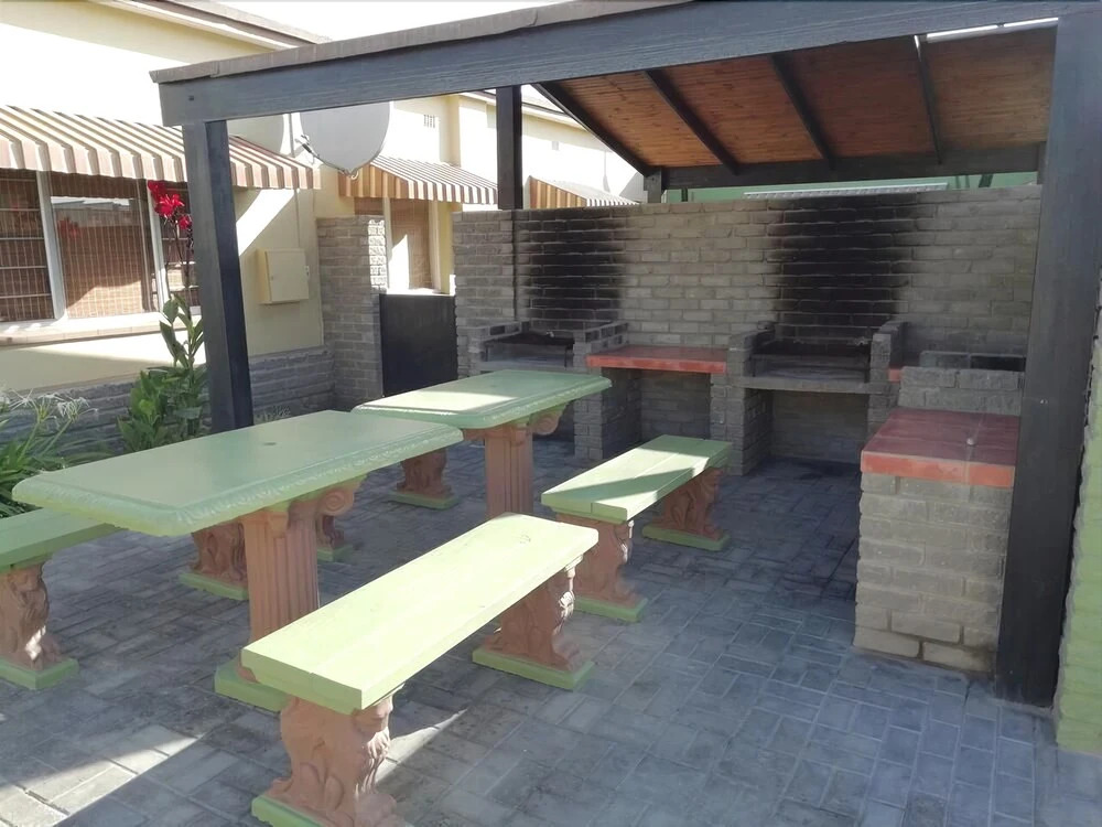 Bushbabies-Inn Self-Catering Accommodation