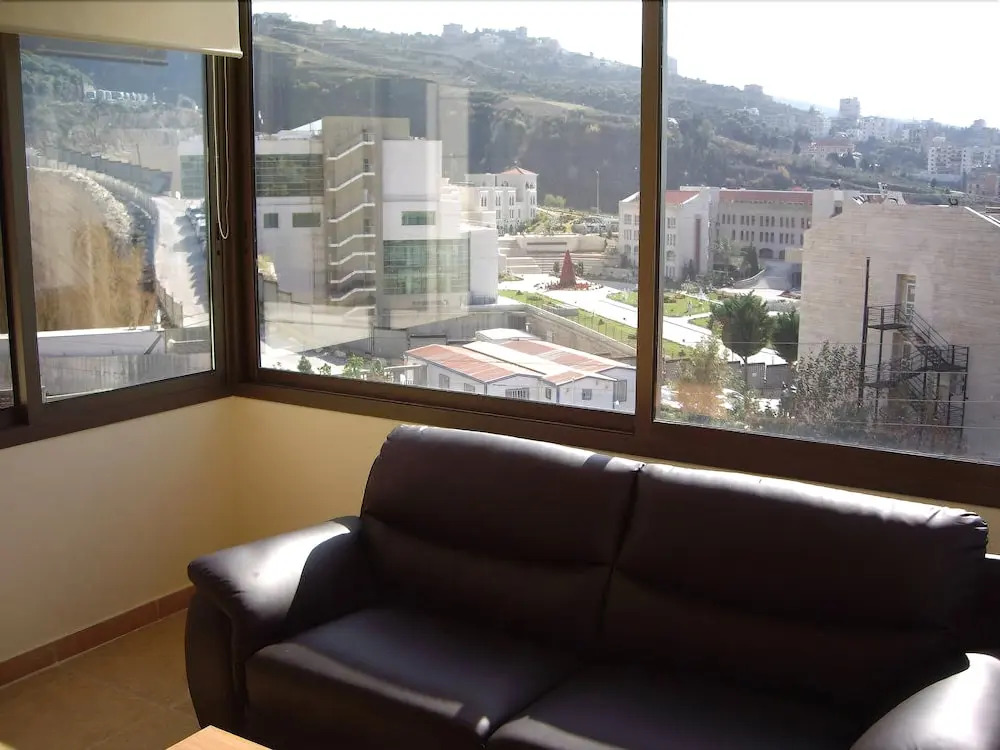 Majesty Villa Dorms