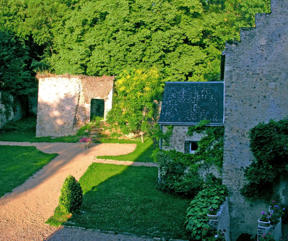Chateau De La Barre